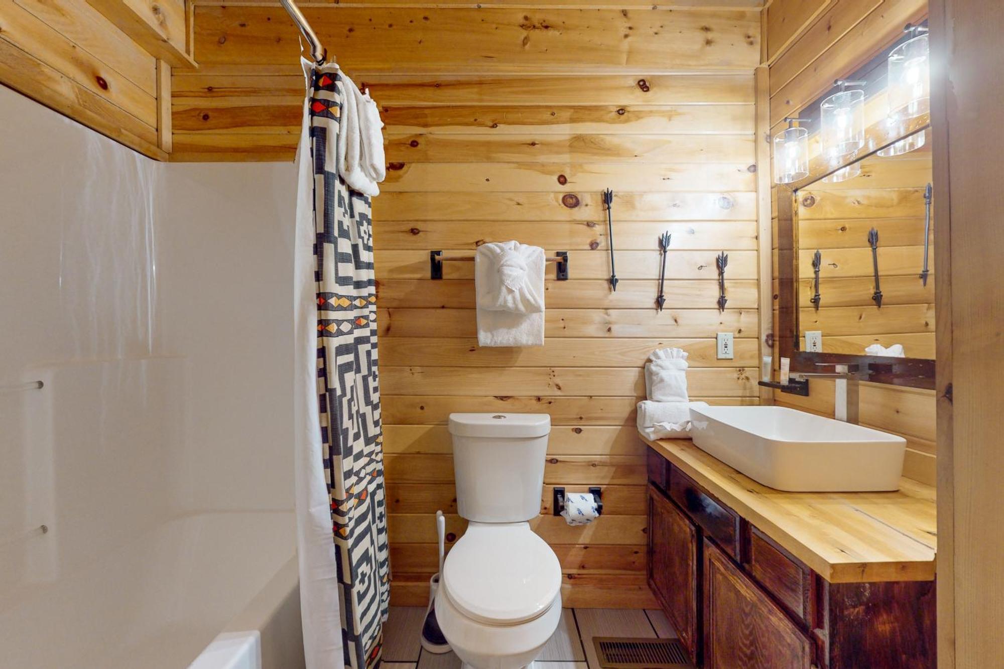 Bear Lake Cabin Villa เซอเวียร์วีล ภายนอก รูปภาพ